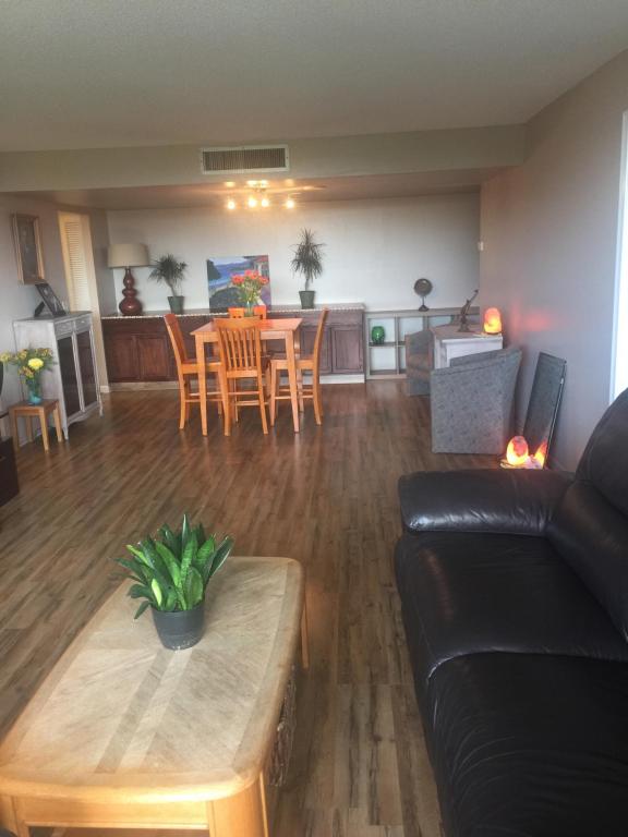 5600 N Flagler Drive, West Palm Beach, FL 33407