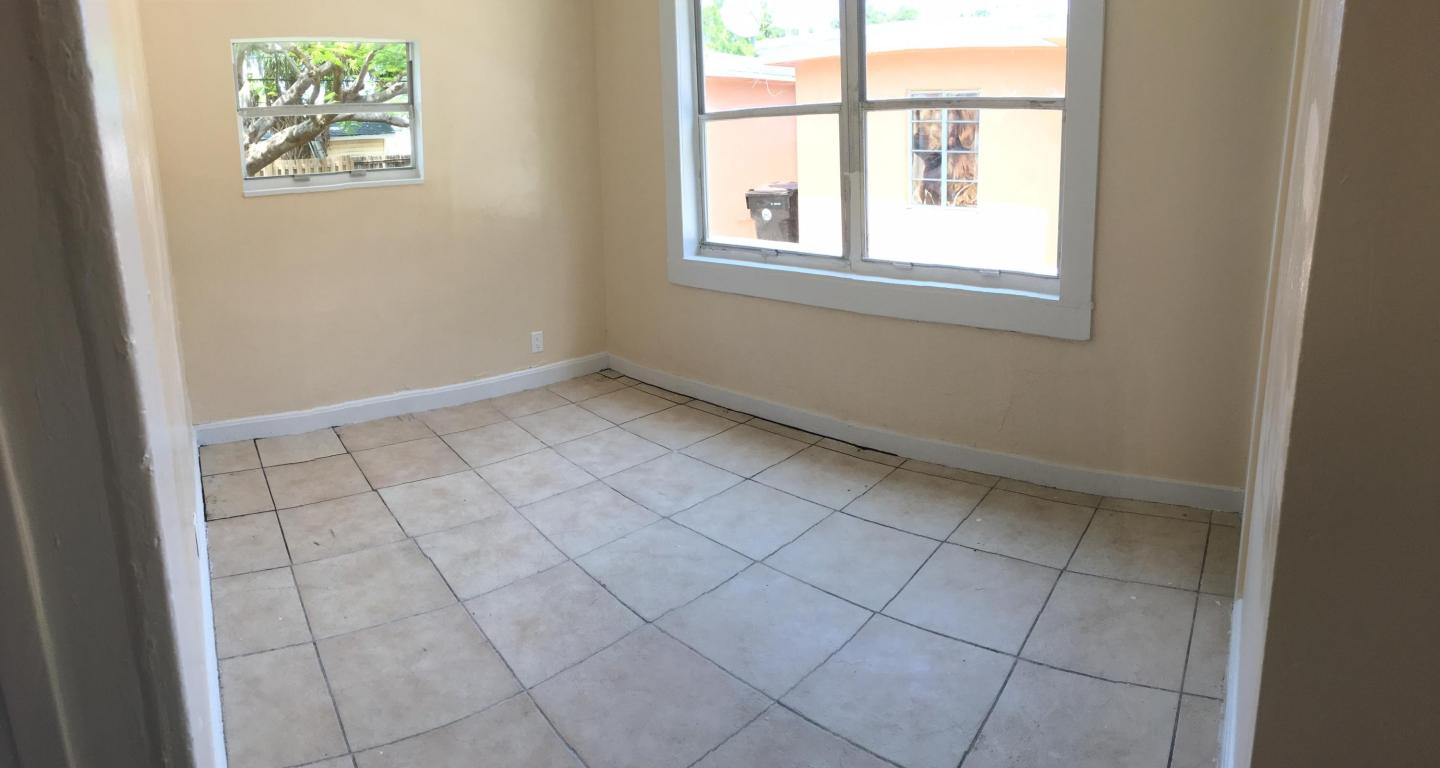 525 44th Street, West Palm Beach, FL 33407