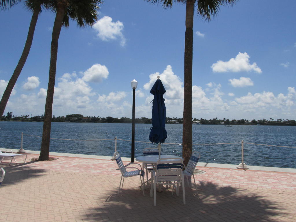 2600 N Flagler Drive, West Palm Beach, FL 33407