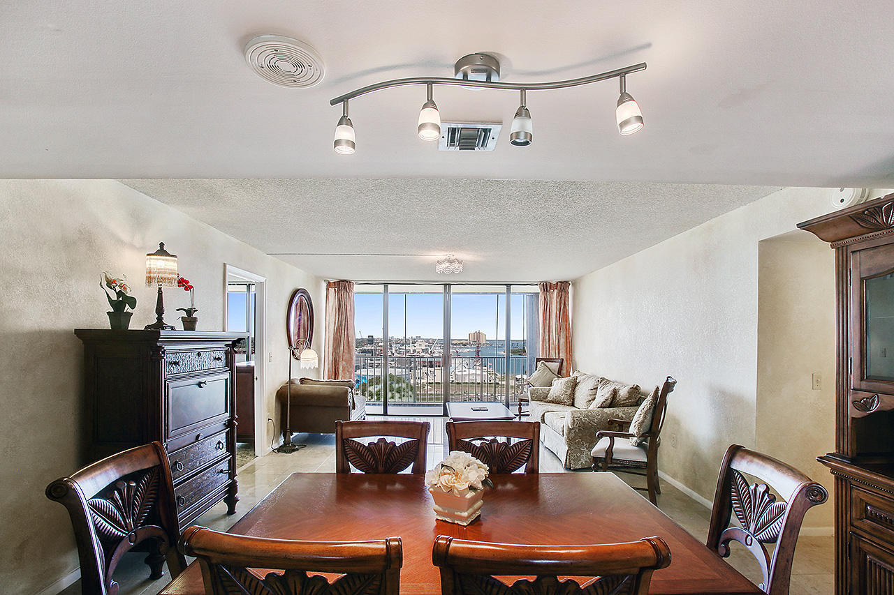 5600 N Flagler Drive 1806, West Palm Beach, FL 33407