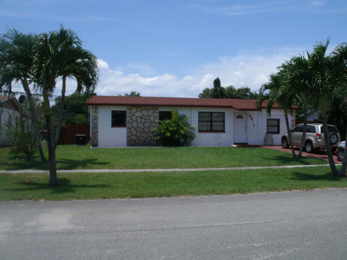 5911 Barbados Way W, West Palm Beach, FL 33407