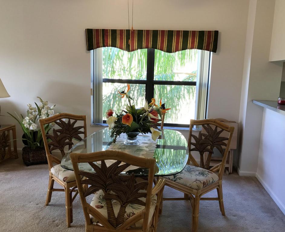 800 Uno Lago Drive, Juno Beach, FL 33408