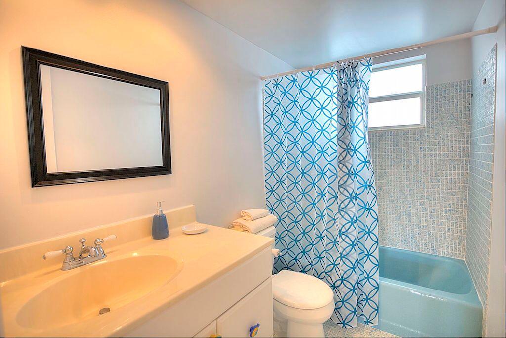 37 Yacht Club Drive, North Palm Beach, FL 33408