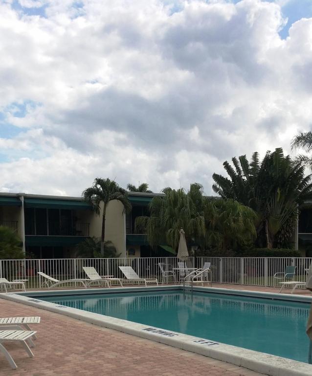 394 Golfview Road, North Palm Beach, FL 33408