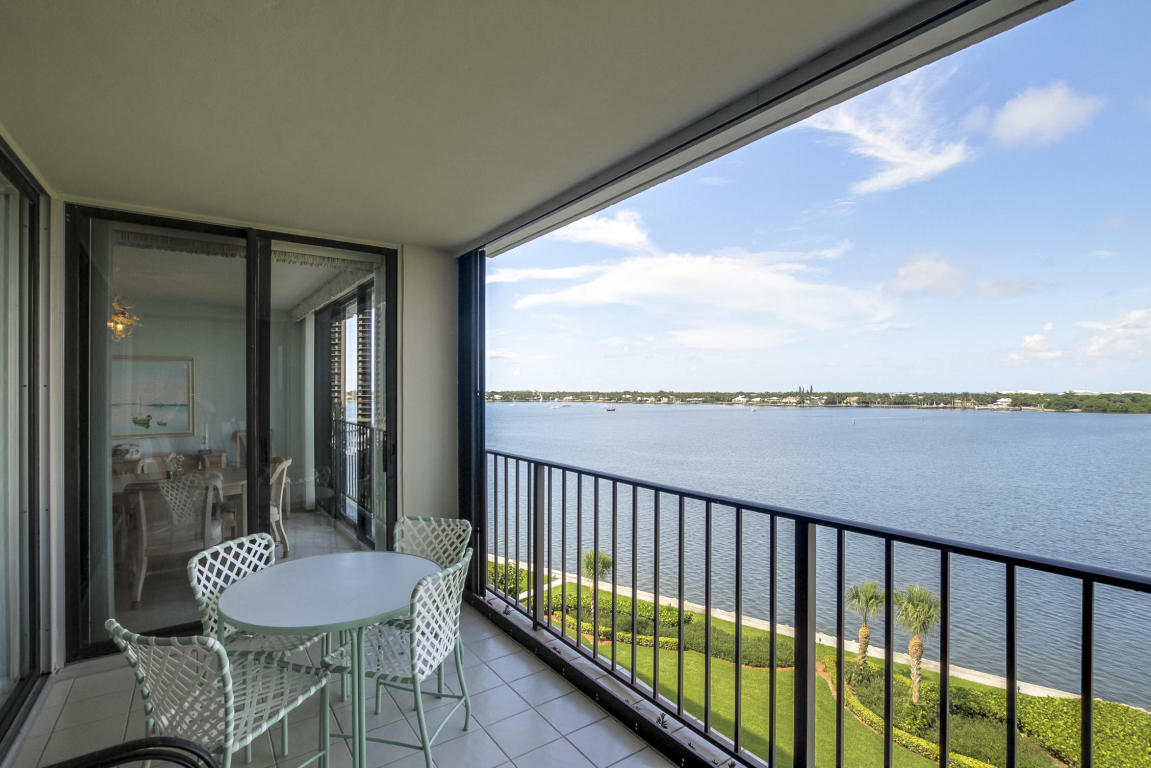 124 Lakeshore Drive, North Palm Beach, FL 33408