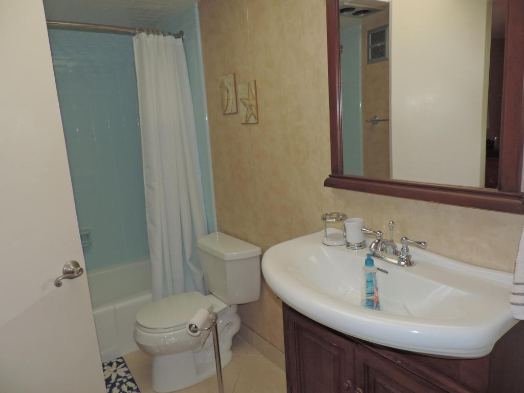 20 Celestial Way, Juno Beach, FL 33408