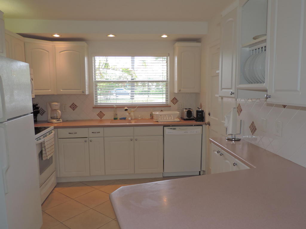 20 Celestial Way, Juno Beach, FL 33408