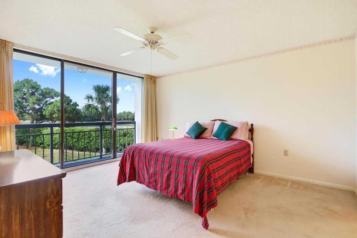 2791 Village Boulevard, West Palm Beach, FL 33409