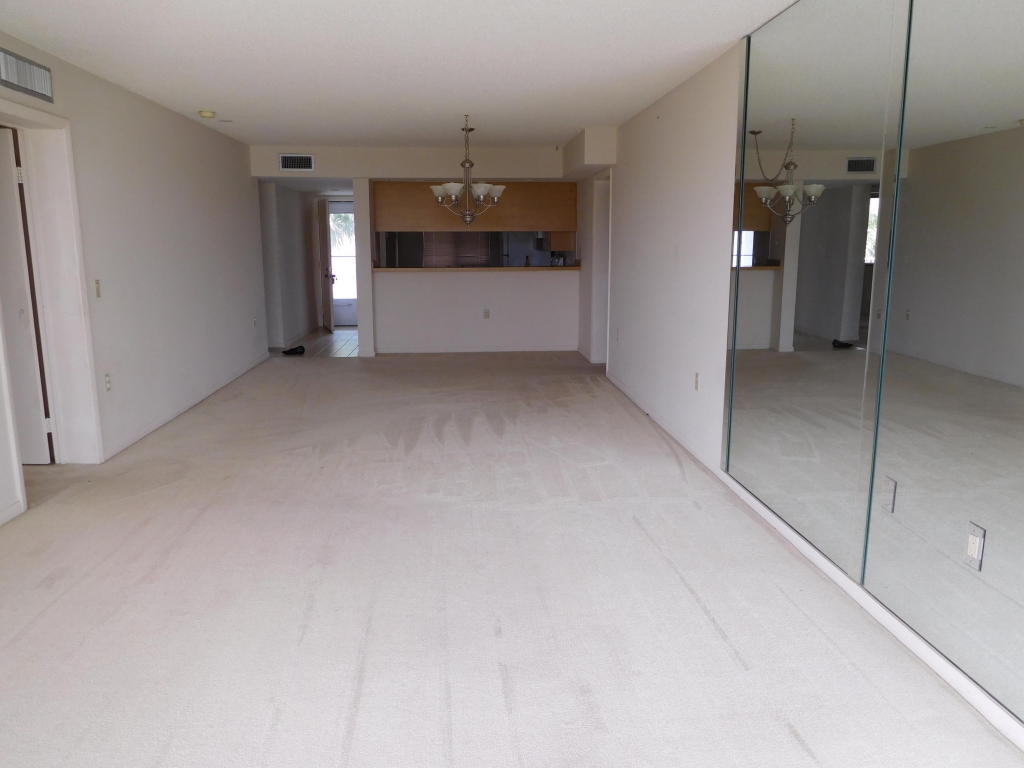 2701 Village Boulevard Unit 306, West Palm Beach, FL 33409