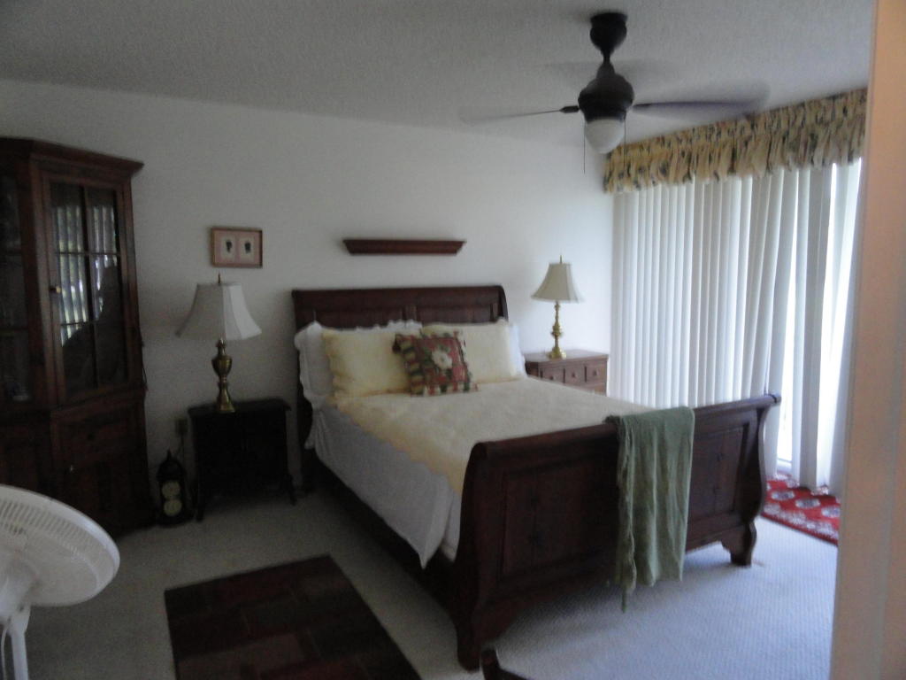 2761 Village Boulevard, West Palm Beach, FL 33409