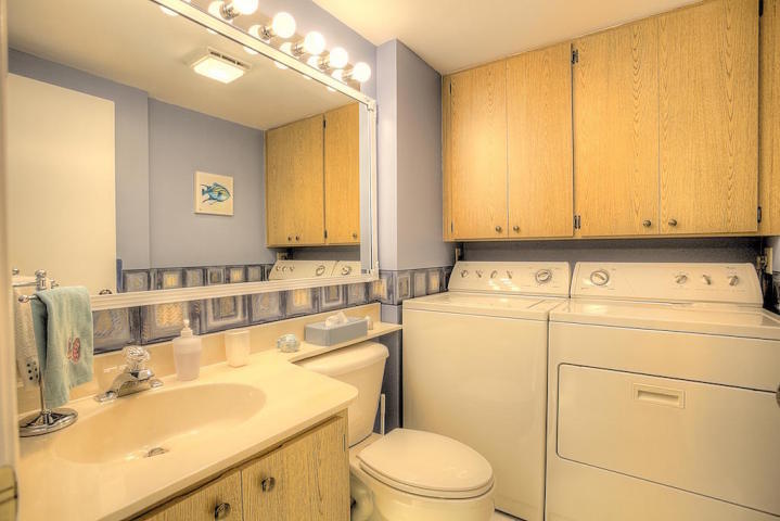7325 7325 73rd Way Way, West Palm Beach, FL 33409