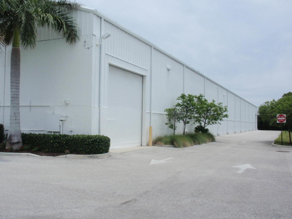 1600 N Florida Mango Road, West Palm Beach, FL 33409