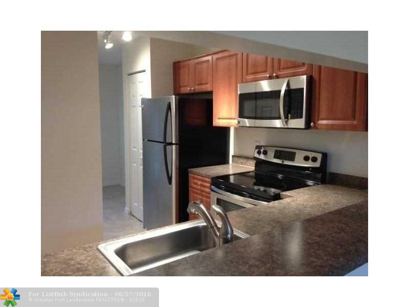 18104 Glenmoor Dr 18104, West Palm Beach, FL 33409