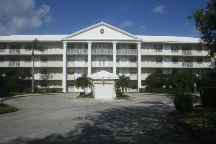 3515 Village Boulevard Unit 405, West Palm Beach, FL 33409