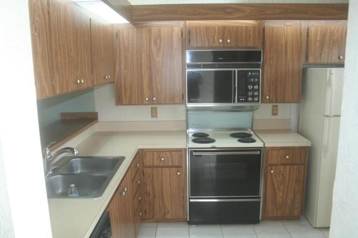 3515 Village Boulevard Unit 405, West Palm Beach, FL 33409