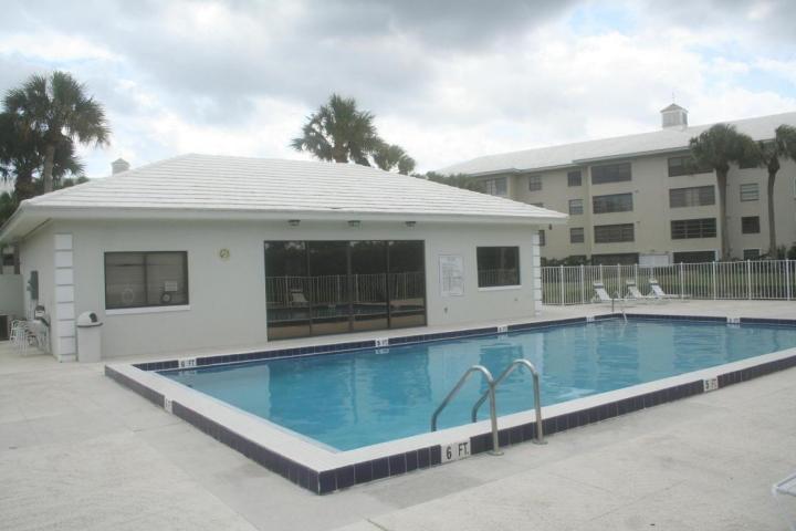 3515 Village Boulevard Unit 405, West Palm Beach, FL 33409