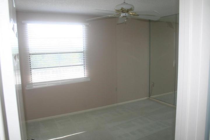 3515 Village Boulevard Unit 405, West Palm Beach, FL 33409
