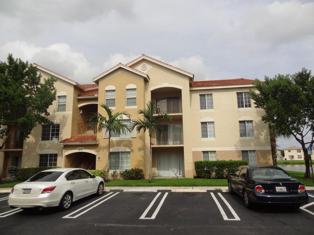 4240 San Marino Boulevard, West Palm Beach, FL 33409