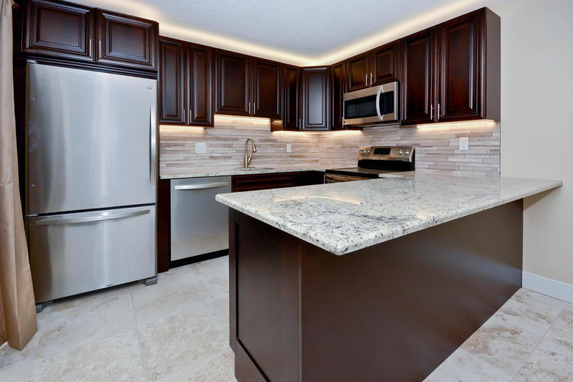 1012 10th Court, Palm Beach Gardens, FL 33410