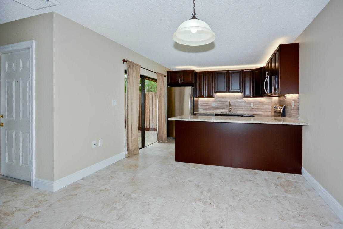 1012 10th Court, Palm Beach Gardens, FL 33410