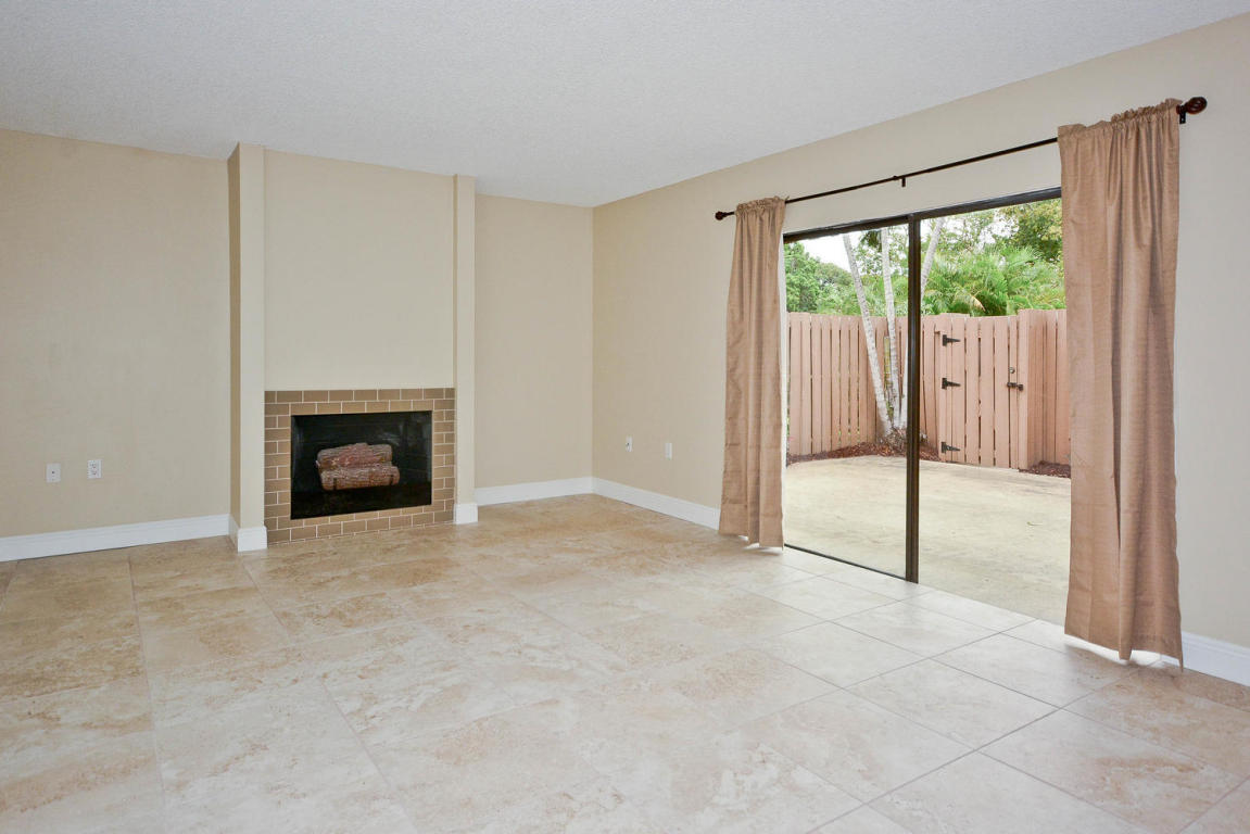 1012 10th Court, Palm Beach Gardens, FL 33410