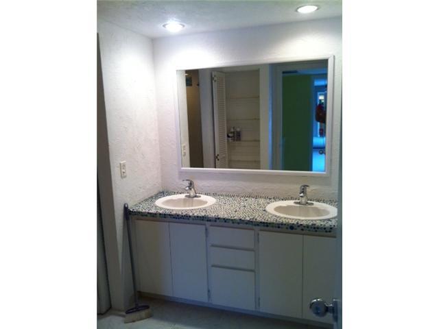 3213 Gardens East Drive, Palm Beach Gardens, FL 33410
