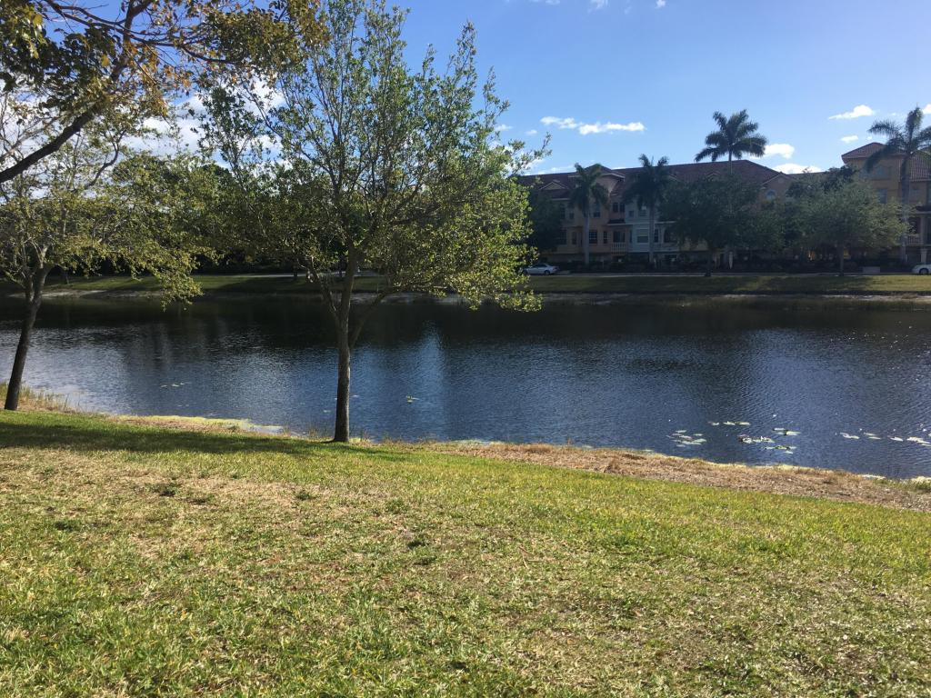 2806 Veronia Drive, Palm Beach Gardens, FL 33410