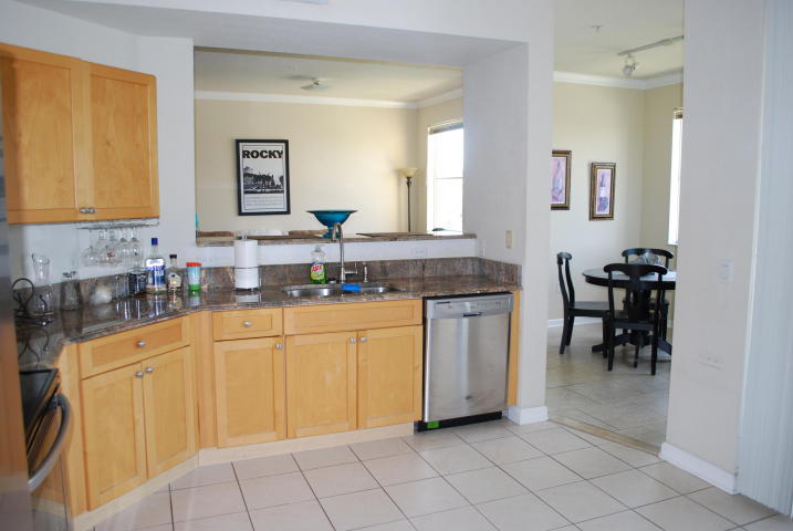 11021 Legacy Lane Unit 303, Palm Beach Gardens, FL 33410