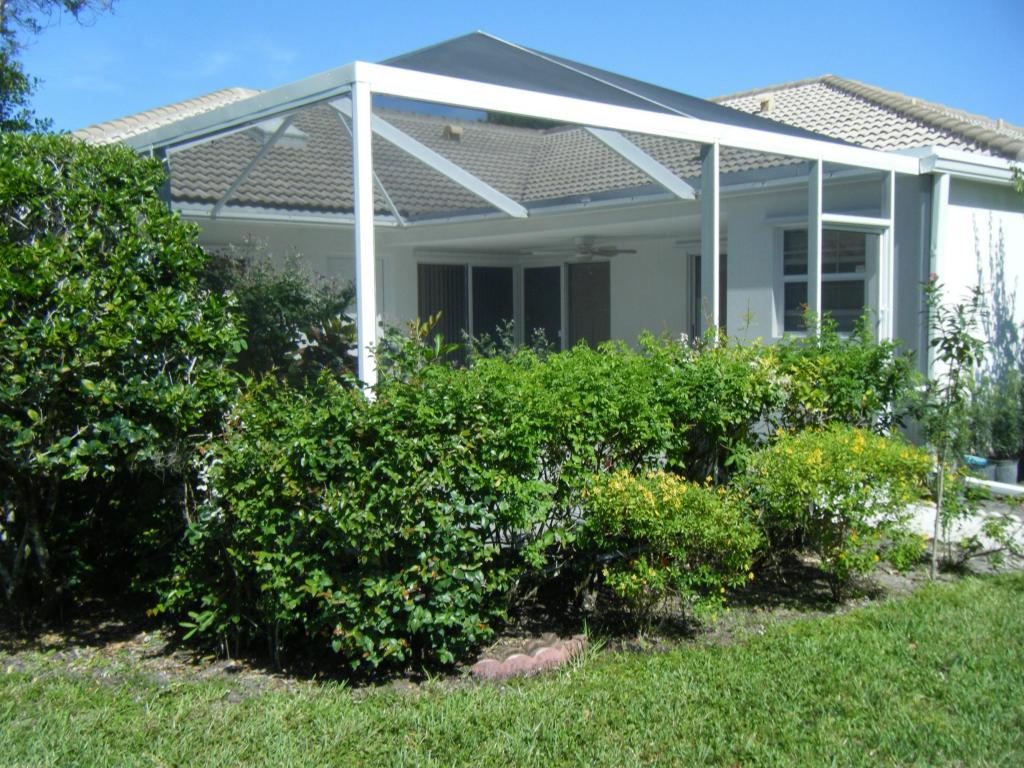 5601 Red Oak Court, Palm Beach Gardens, FL 33410
