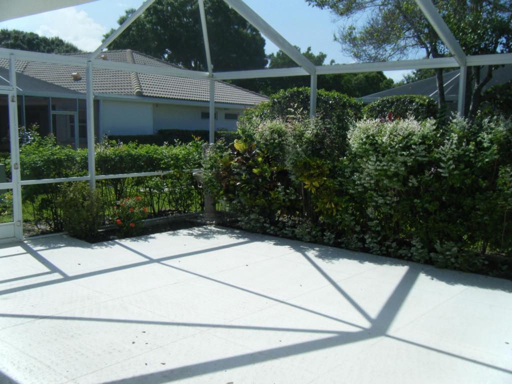5601 Red Oak Court, Palm Beach Gardens, FL 33410