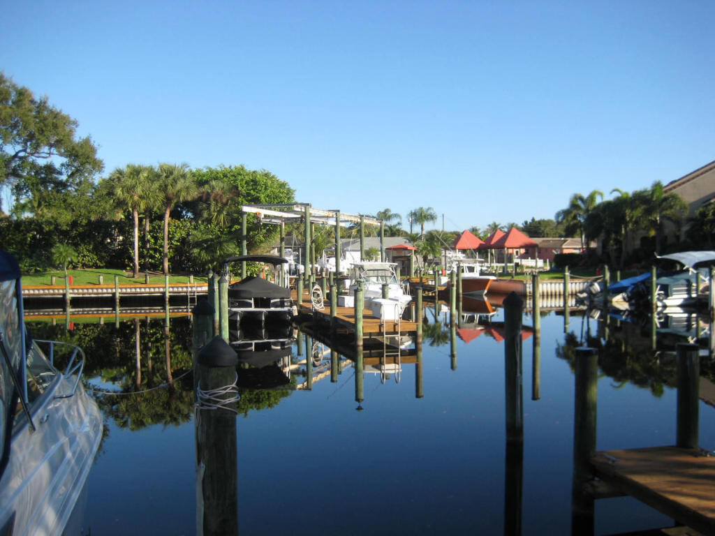 2439 Treasure Isle Drive, Palm Beach Gardens, FL 33410