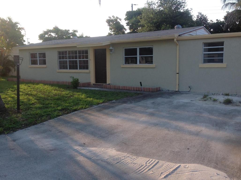 4427 S Mary Circle, Palm Beach Gardens, FL 33410