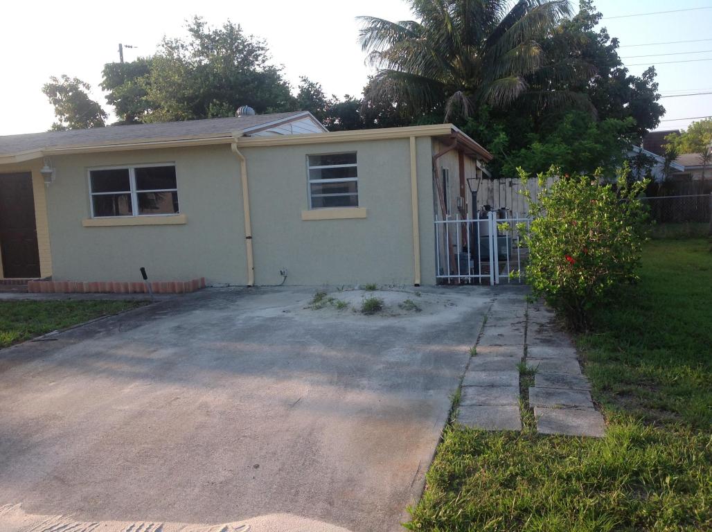 4427 S Mary Circle, Palm Beach Gardens, FL 33410