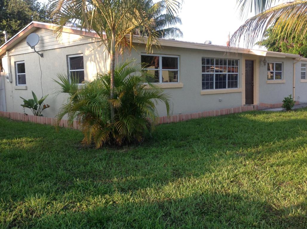 4427 S Mary Circle, Palm Beach Gardens, FL 33410