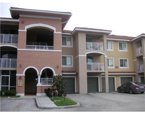 6533 Emerald Dunes Drive, West Palm Beach, FL 33411