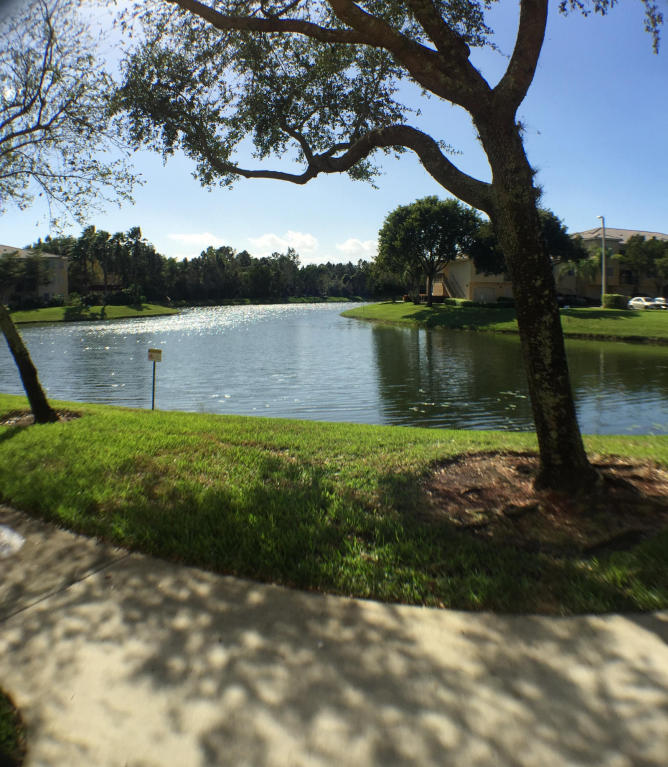 500 Crestwood Court N, Royal Palm Beach, FL 33411