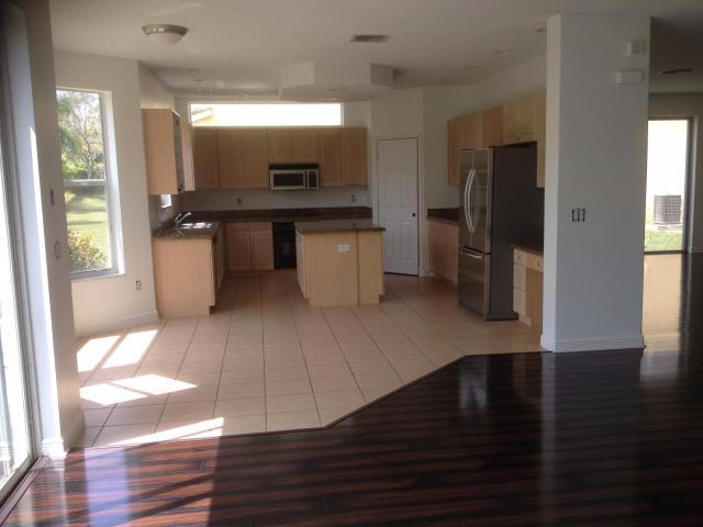 2806 Misty Oaks Circle, Royal Palm Beach, FL 33411