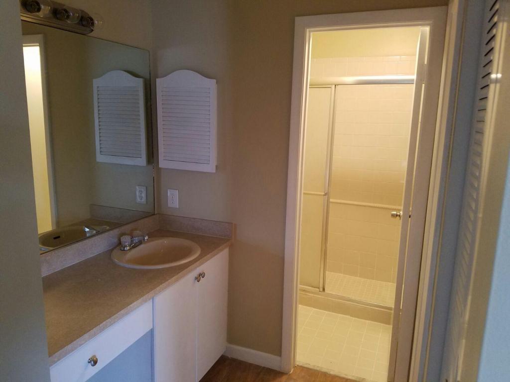 1104 Lakeview Drive E, Royal Palm Beach, FL 33411