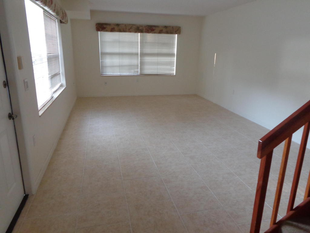 32 Danbury Court, Royal Palm Beach, FL 33411