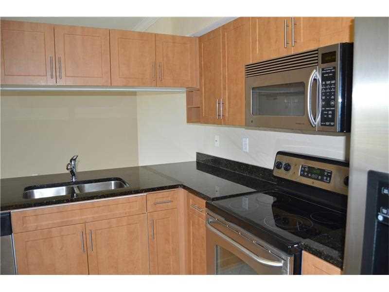 6573 Emerald Dunes Drive, West Palm Beach, FL 33411