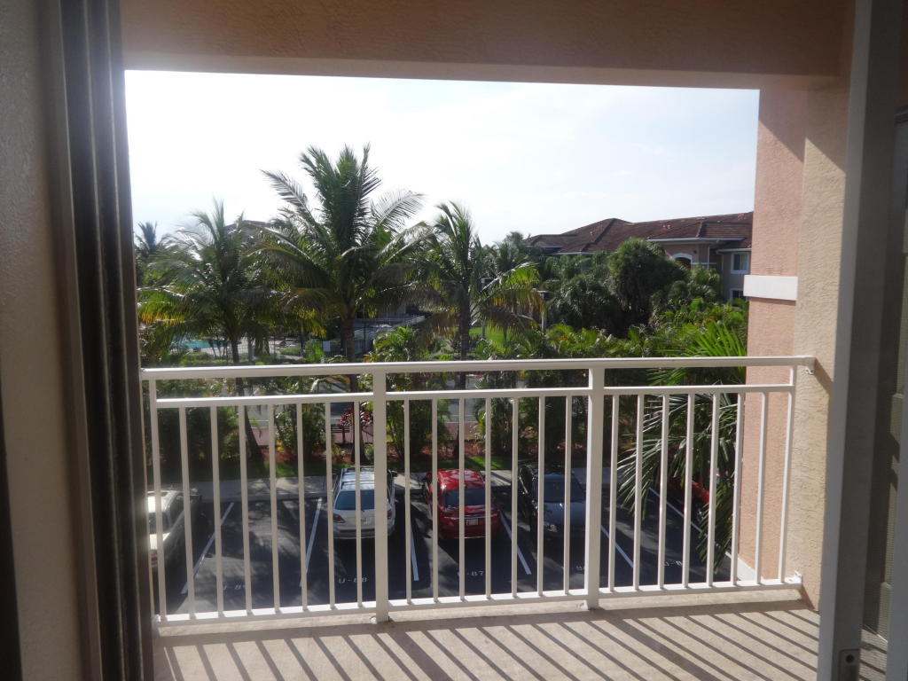 6378 Emerald Dunes Drive, West Palm Beach, FL 33411