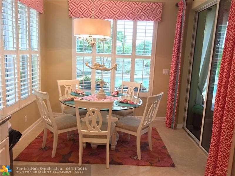 8694 Tally Ho Ln, Royal Palm Beach, FL 33411