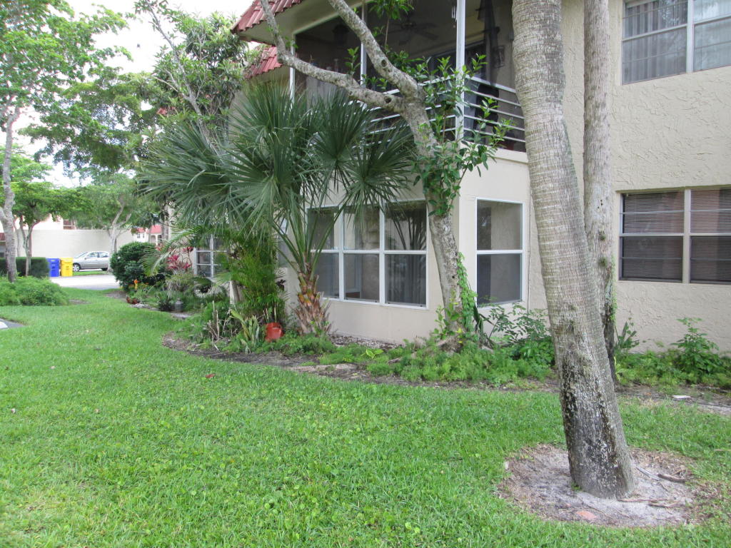 171 Lake Dora Drive, West Palm Beach, FL 33411