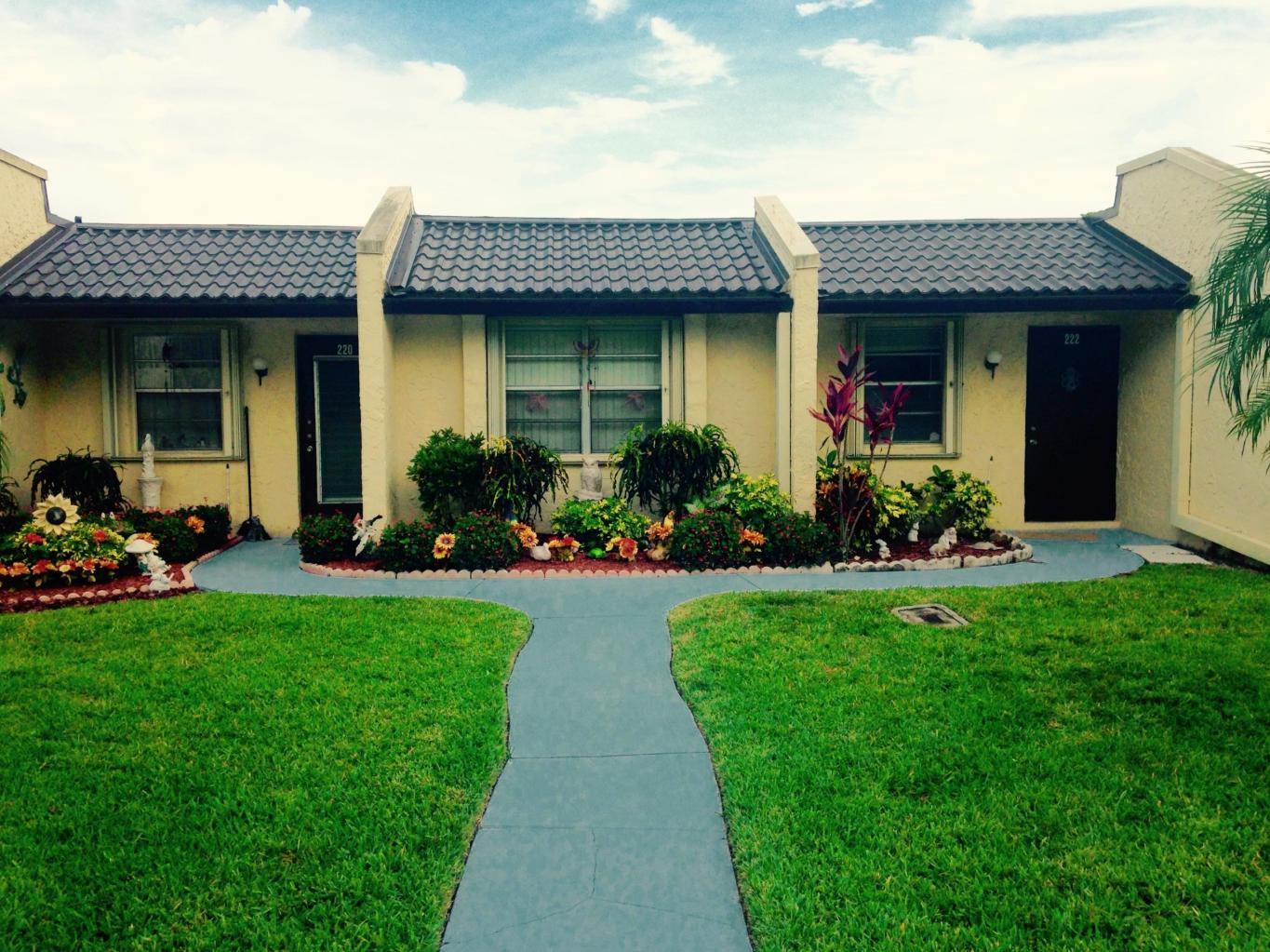 222 Lake Constance Dr, West Palm Beach, FL 33411