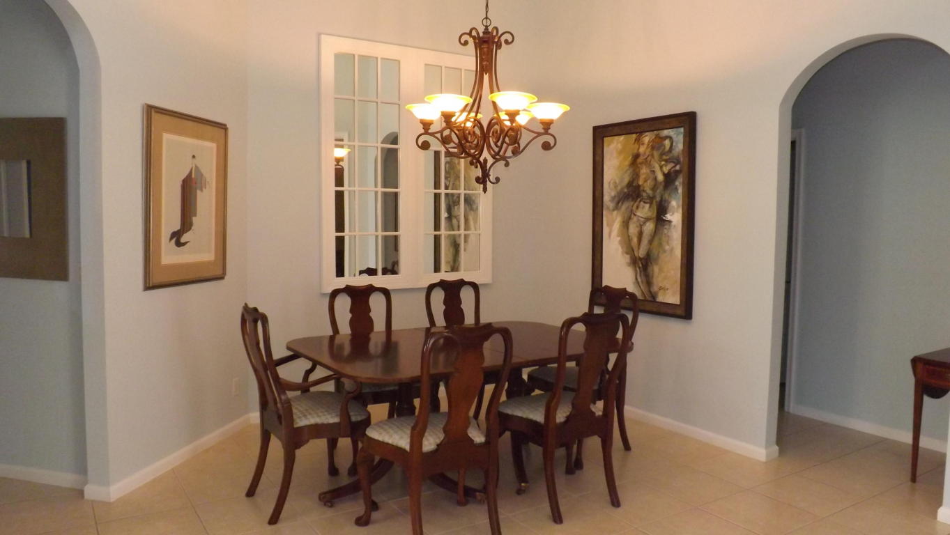 8155 Sandpiper Way, West Palm Beach, FL 33412