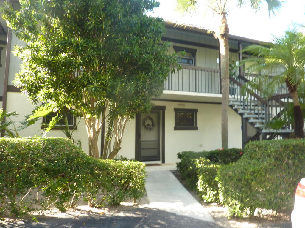13334 Polo Club Road, Wellington, FL 33414