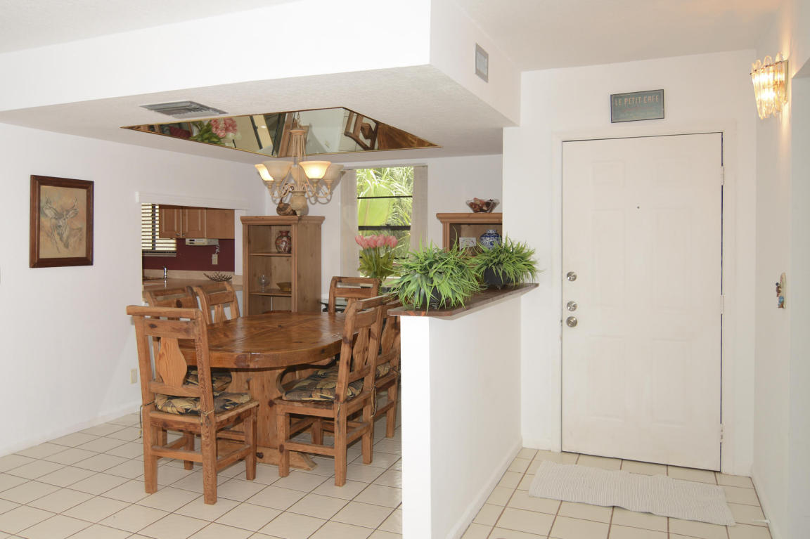 12568 Shoreline Drive, Wellington, FL 33414