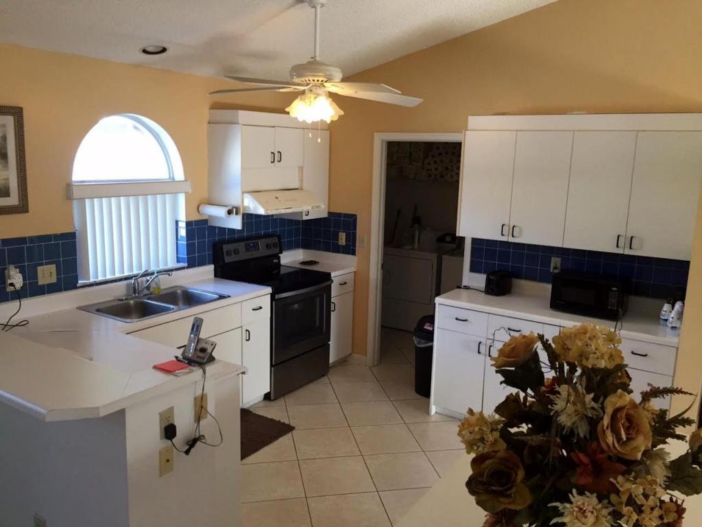 2754 Penhale Court, Wellington, FL 33414