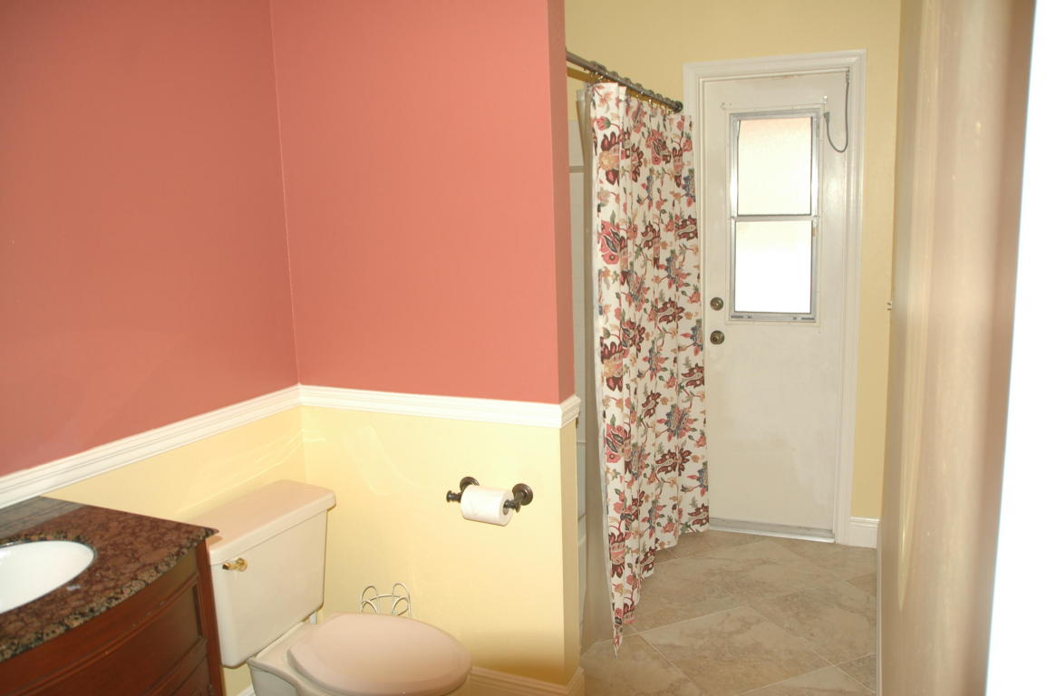 293 Knotty Wood Lane, Wellington, FL 33414