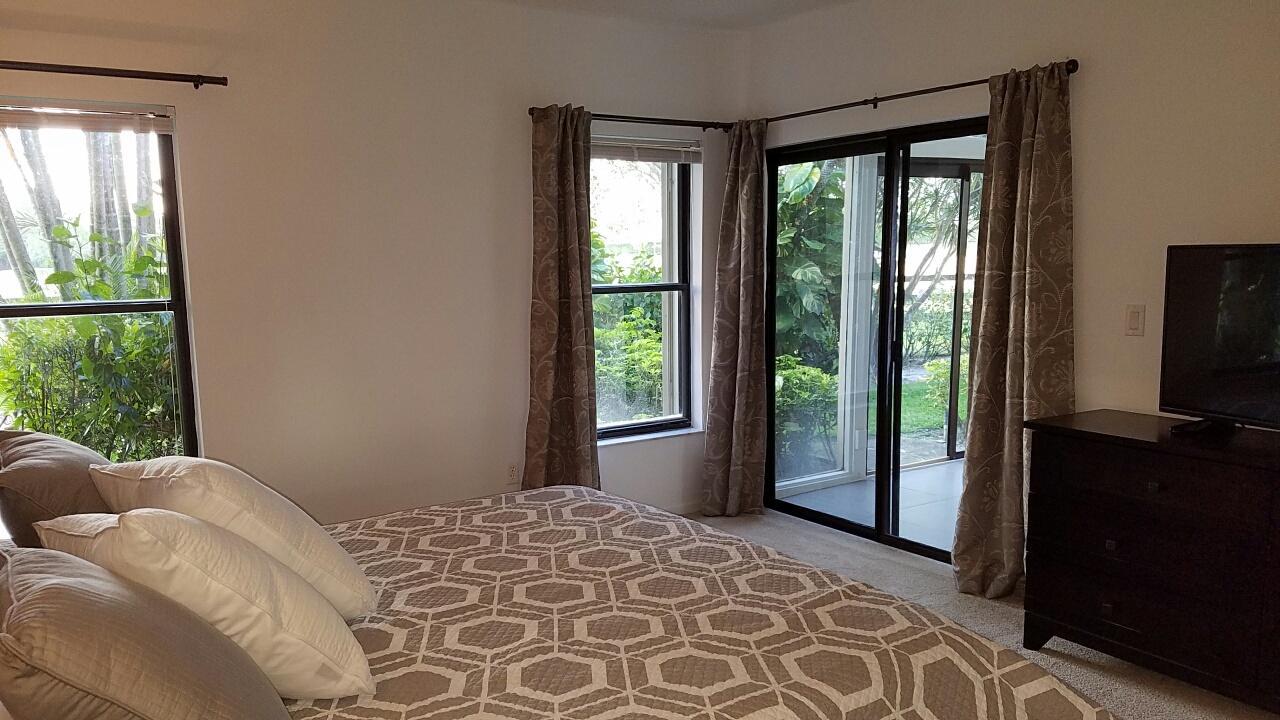 11397 Pond View Drive, Wellington, FL 33414